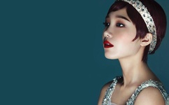 官方通报女生抗议男生偷窥:系恶作剧